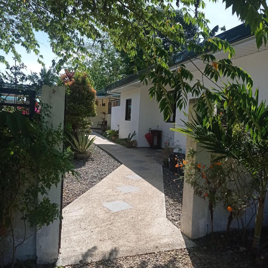 Midnite Inn Panglao Luaran gambar