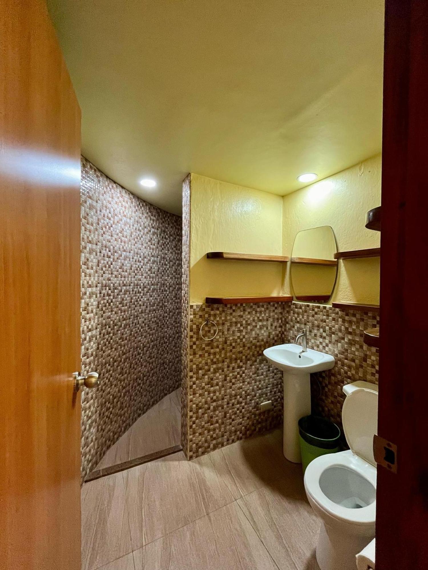 Midnite Inn Panglao Luaran gambar