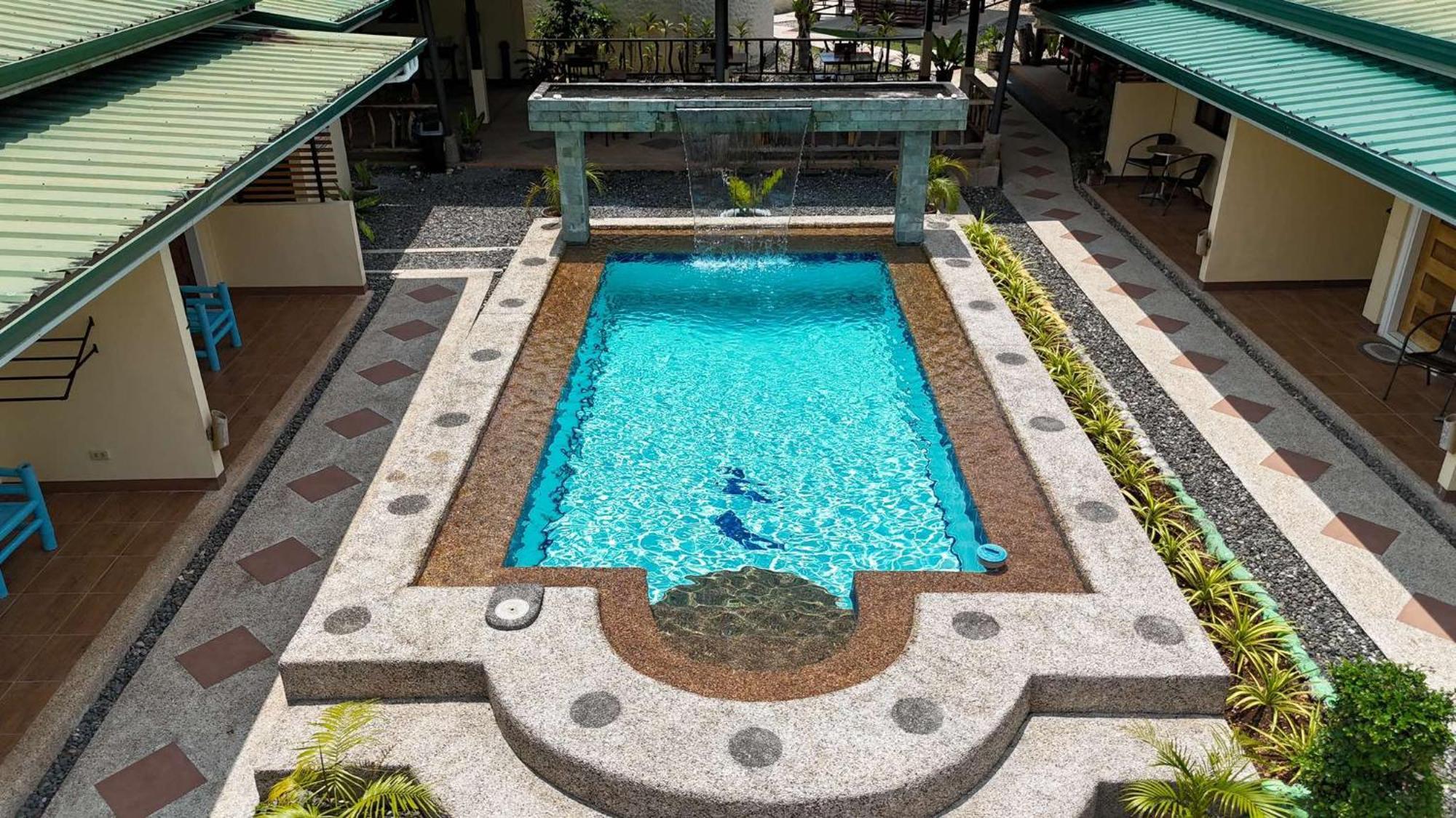 Midnite Inn Panglao Luaran gambar